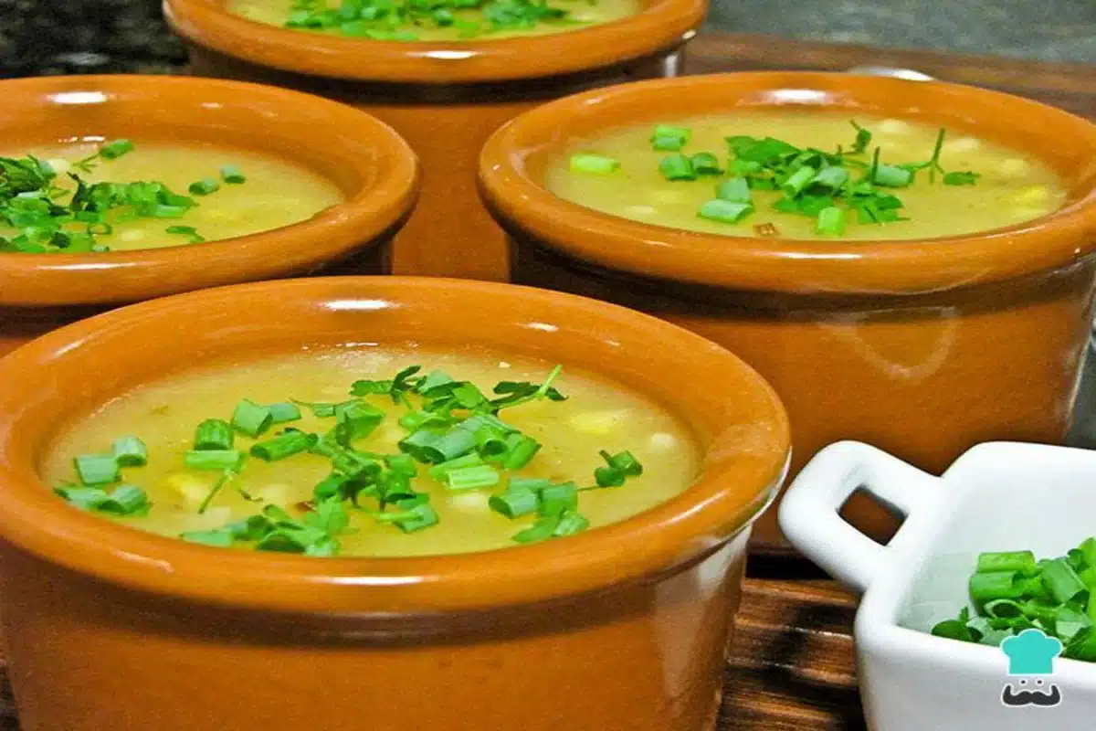 Caldo Verde Com Mandioca