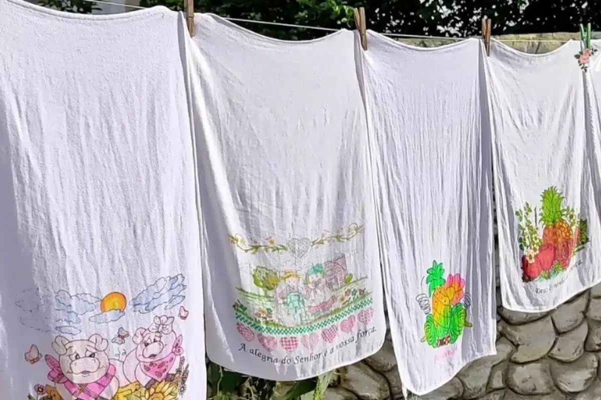 Misturinha Caseira Para Clarear Panos de Prato